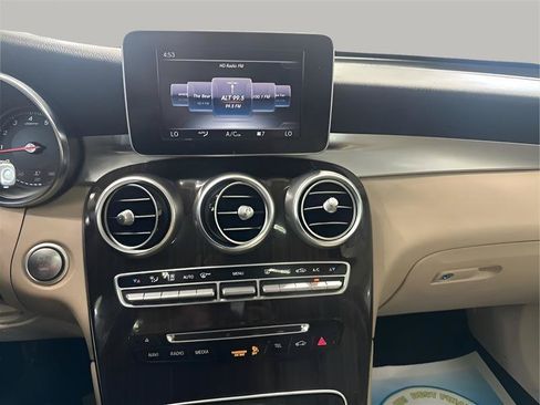 Used 2017 Mercedes-Benz GLC 300 4MATIC w/ Premium 1 Package image 15
