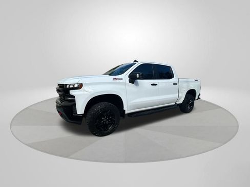 Used 2021 Chevrolet Silverado 1500 LT Trail Boss w/ Convenience Package II image 2