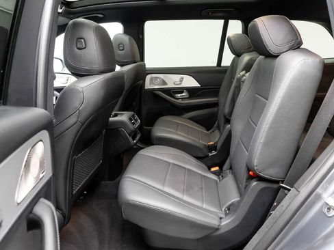 Used 2025 Mercedes-Benz GLS 450 4MATIC image 13