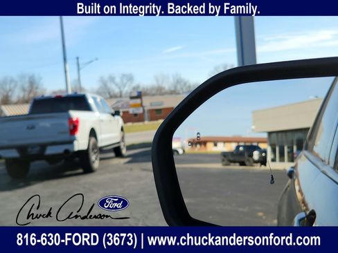 Used 2023 Ford Explorer XLT w/ Equipment Group 202A AWD/4WD image 13