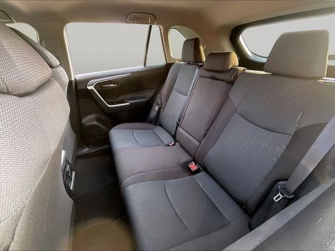 Used 2025 Toyota RAV4 XLE FWD image 20