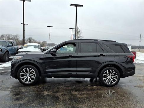Used 2025 Ford Explorer ST-Line image 6