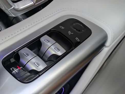 New 2026 Mercedes-Benz Maybach SL 680 image 28