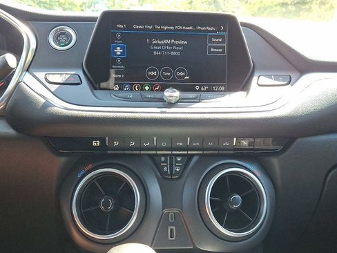 Used 2022 Chevrolet Blazer LT image 17