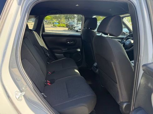 Used 2025 Honda HR-V Sport image 15