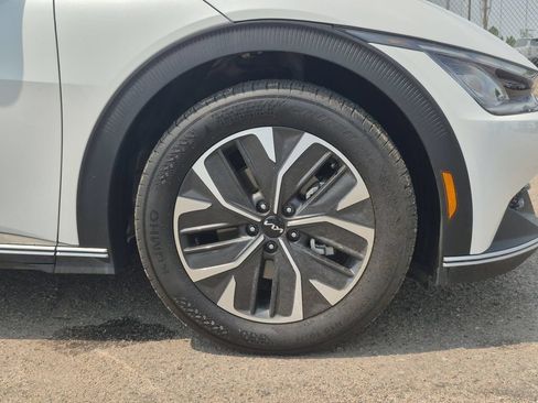 Used 2024 Kia EV6 Light AWD/4WD image 18