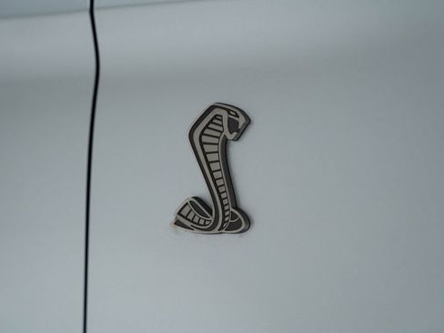 Used 2022 Ford Mustang Shelby GT500 w/ Carbon Fiber Track Pack RWD image 46