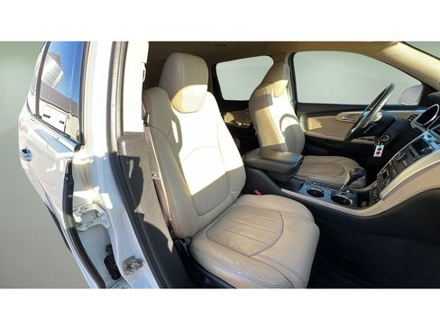 Used 2012 Chevrolet Traverse LTZ AWD/4WD image 32