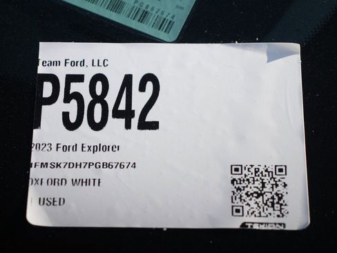 Certified 2023 Ford Explorer XLT w/ Equipment Group 202A RWD image 29