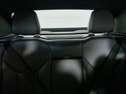 Used 2025 BMW 430i Convertible w/ Premium Package image 29