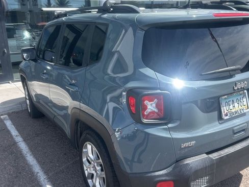 Used 2018 Jeep Renegade Latitude FWD image 6