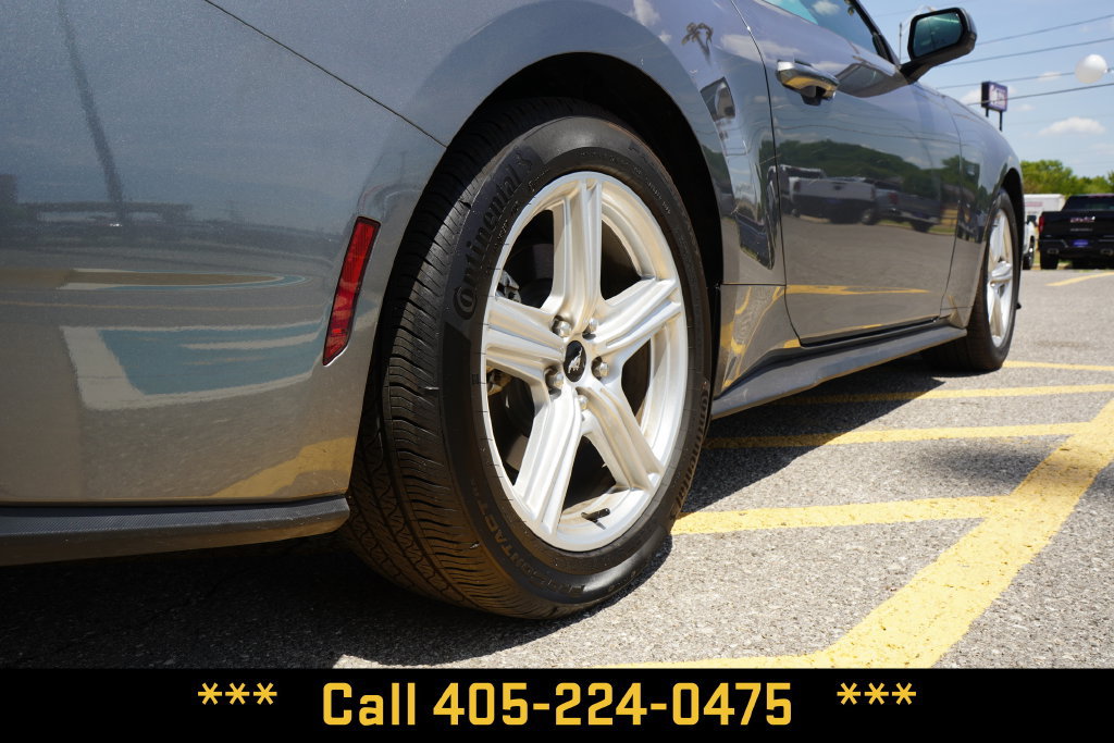 Used 2026 Ford Mustang Premium RWD image 6