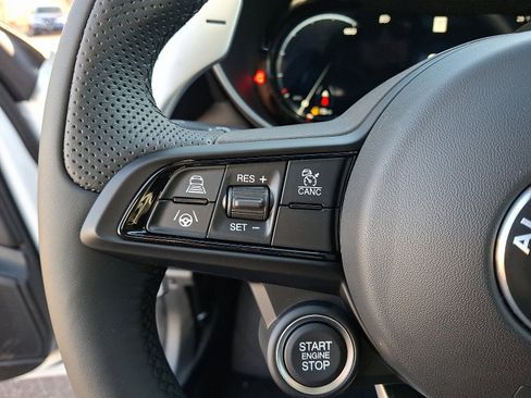 New 2025 Alfa Romeo Giulia AWD image 18