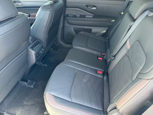 New 2025 Nissan Pathfinder Platinum w/ Cargo Package image 20