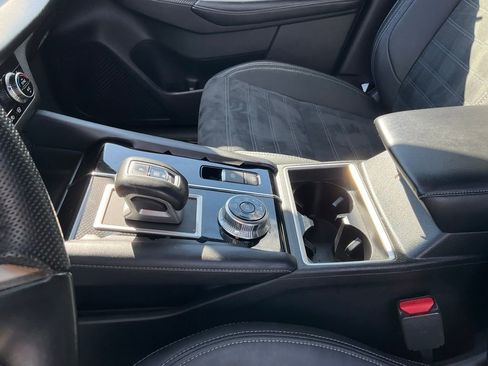 Used 2023 Mitsubishi Outlander SE Black Edition image 17