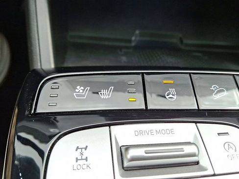 Used 2022 Hyundai Tucson Limited image 25