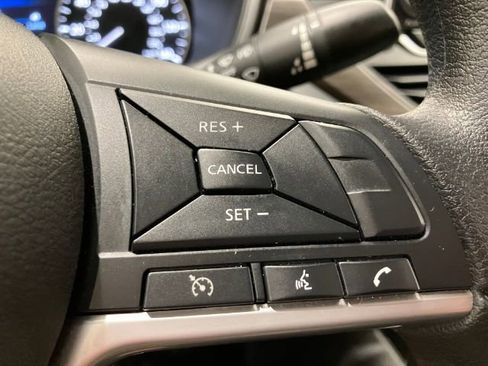 Used 2025 Nissan Altima 2.5 SV FWD image 23