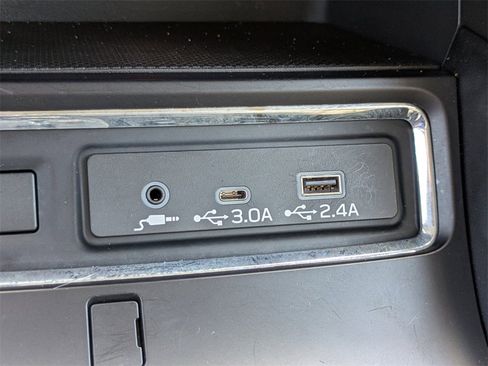 Used 2023 Subaru Ascent Premium w/ Convenience Package image 20