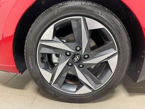 Used 2023 Hyundai Elantra Limited FWD image 10