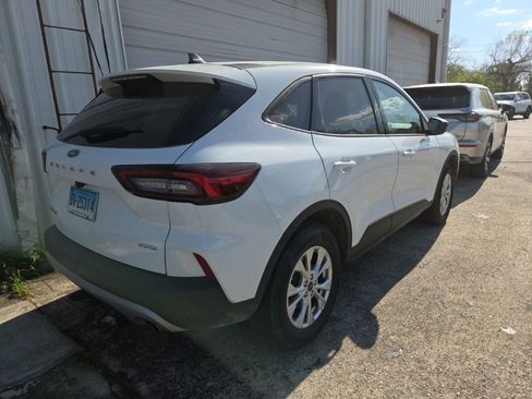 Used 2025 Ford Escape Active image 11