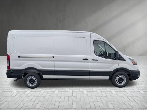 New 2026 Ford Transit 250 148 Medium Roof w/ Load Area Protection Package RWD image 9