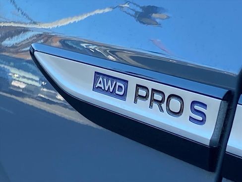 Certified 2022 Volkswagen ID.4 Pro S image 4