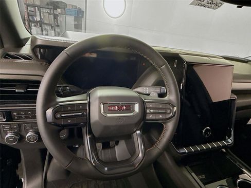 New 2026 GMC Yukon XL AT4 AWD/4WD image 6
