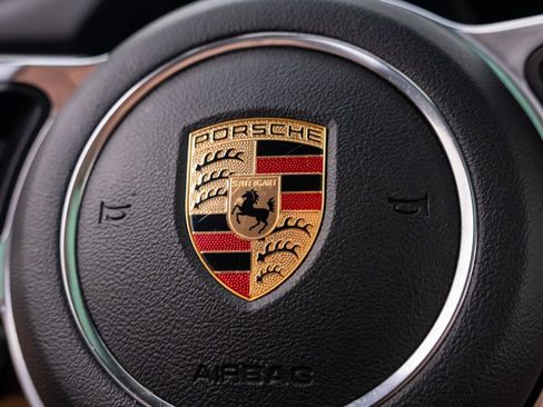 Used 2020 Porsche Macan S AWD/4WD image 32