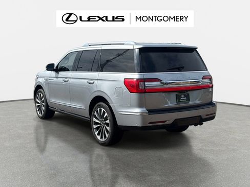 Used 2021 Lincoln Navigator Reserve w/ Luxury Package AWD/4WD image 5