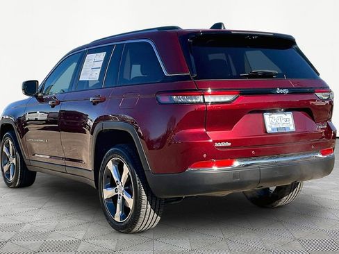 Used 2022 Jeep Grand Cherokee Limited w/ Luxury Tech Group II image 13