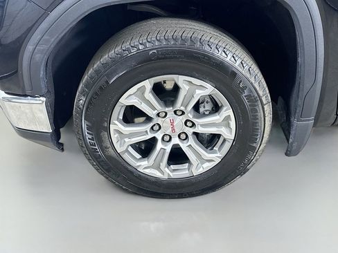 Used 2025 GMC Sierra 1500 SLT RWD image 8