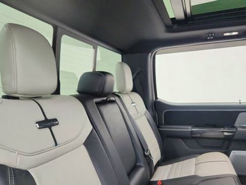 Used 2024 Ford F150 Lightning Platinum image 26