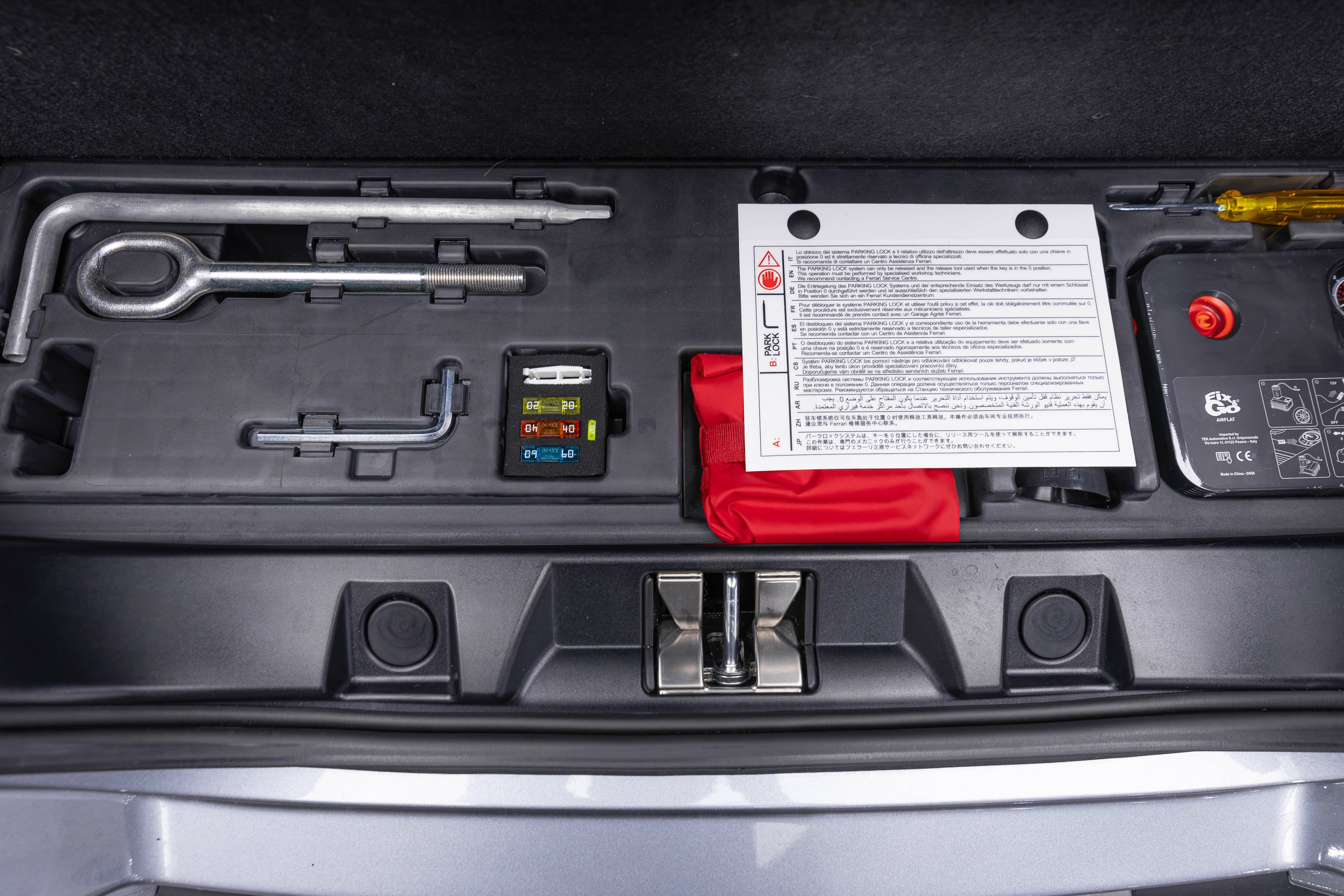 Used 2022 Ferrari Roma RWD image 35