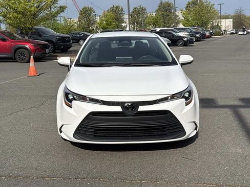 Used 2024 Toyota Corolla LE image 6