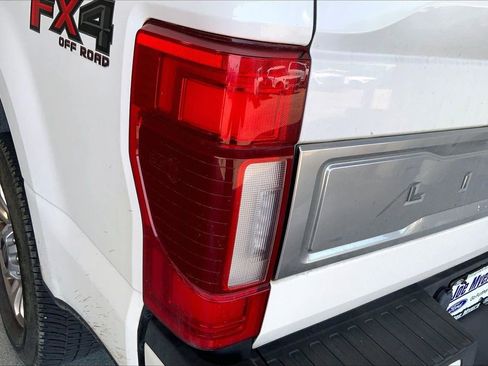 Used 2021 Ford F250 Limited w/ FX4 Off-Road Package AWD/4WD image 13