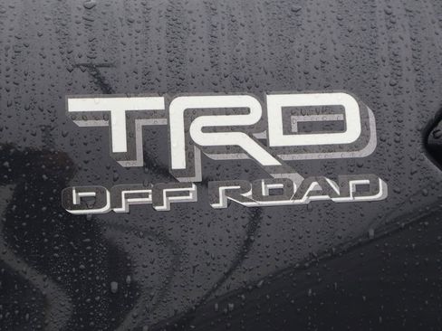 Used 2024 Toyota Tacoma TRD Off-Road image 4