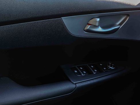 Certified 2024 Kia Forte LXS image 15