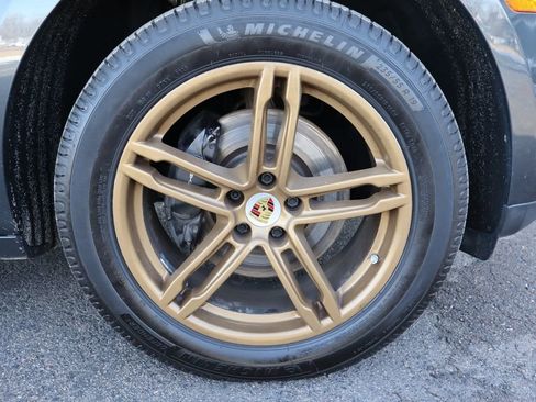 Used 2017 Porsche Macan image 33