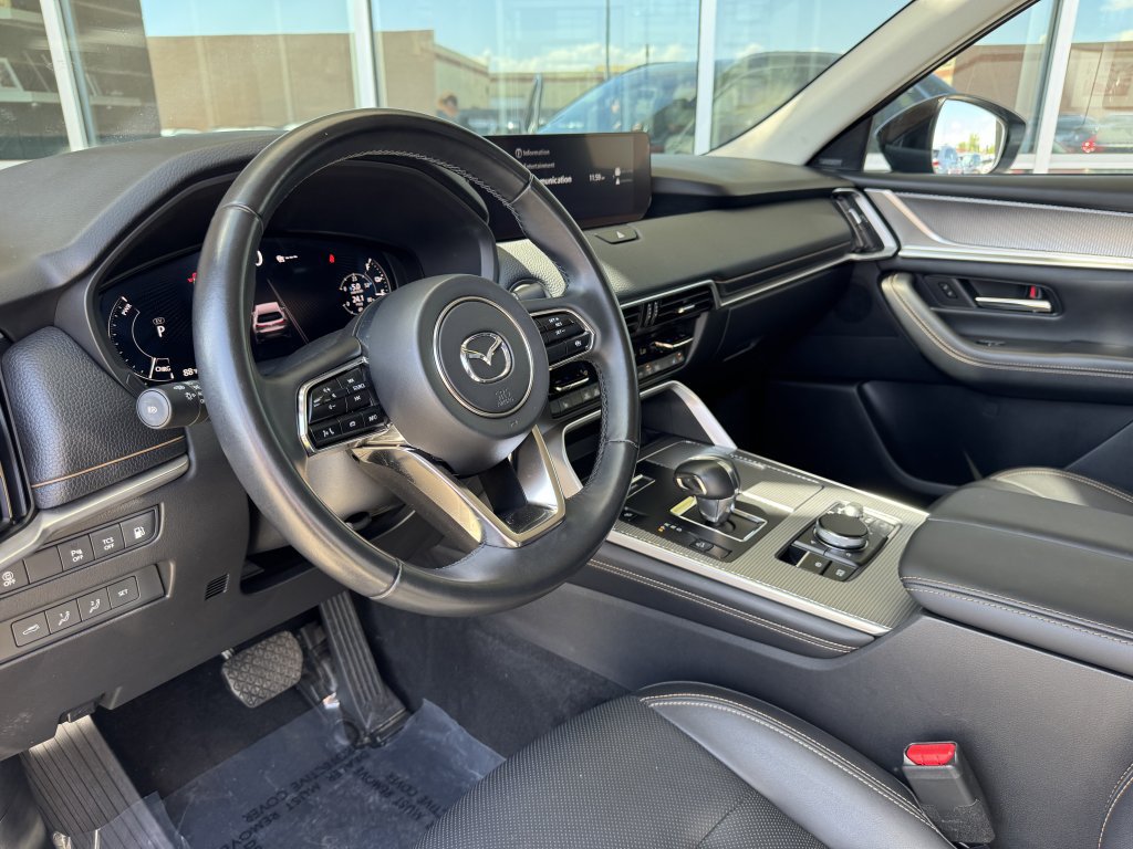 Used 2024 MAZDA CX-90 Plug-In Hybrid w/ Premium Pkg AWD/4WD image 29