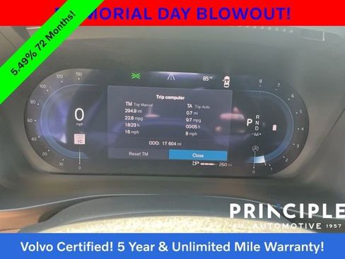 Certified 2025 Volvo XC40 B5 Core AWD/4WD image 18