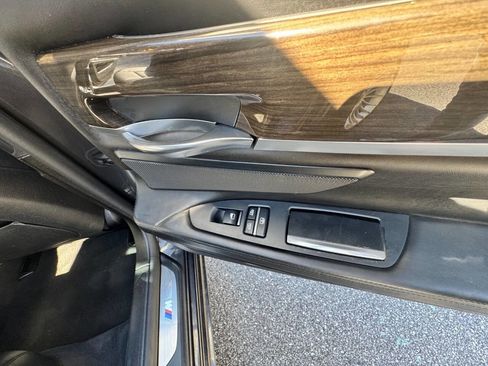 Used 2015 BMW 750i 750i 4dr Sedan image 40