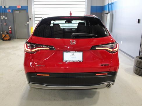 Certified 2024 Honda HR-V Sport image 38