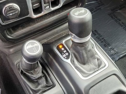 Used 2021 Jeep Wrangler Unlimited Sport AWD/4WD image 20