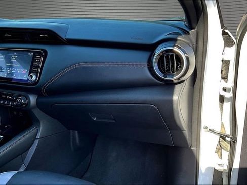 Used 2024 Nissan Kicks SR w/ SR Premium Package FWD image 25