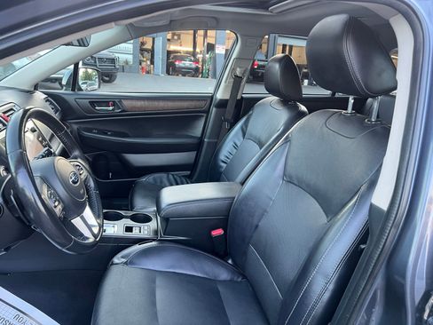 Used 2017 Subaru Outback 3.6R Limited AWD/4WD image 13