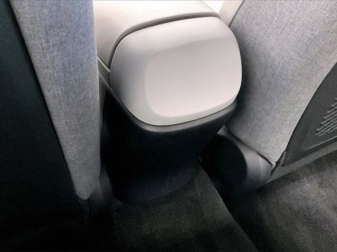 Certified 2023 Hyundai Elantra Limited w/ Cargo Package image 25