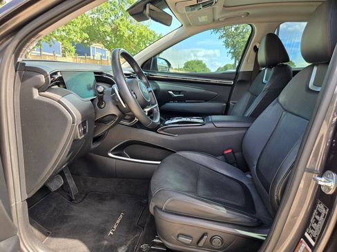 Used 2022 Hyundai Tucson Limited AWD/4WD image 10