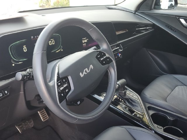 Certified 2024 Kia Niro EX Touring FWD image 21
