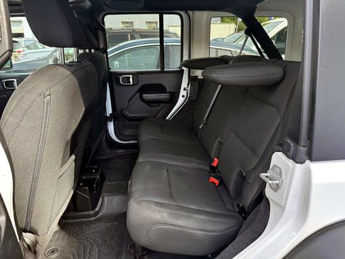 Used 2021 Jeep Wrangler Unlimited Sport AWD/4WD image 17