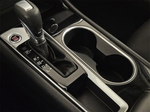 Used 2024 Nissan Altima 2.5 SV image 20